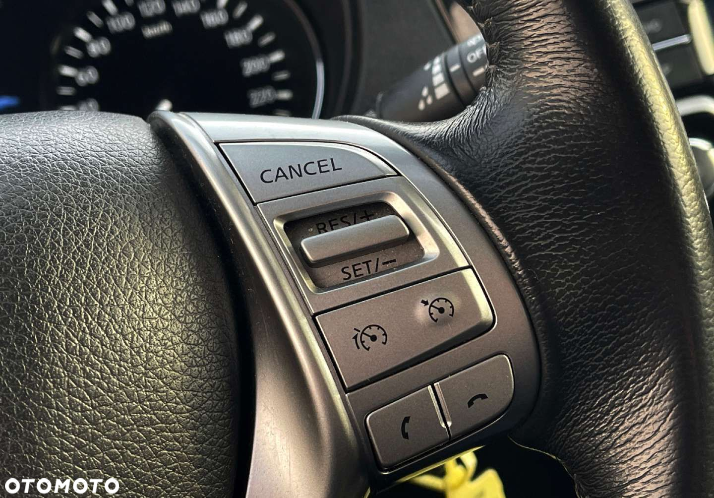 Nissan X-Trail - 23