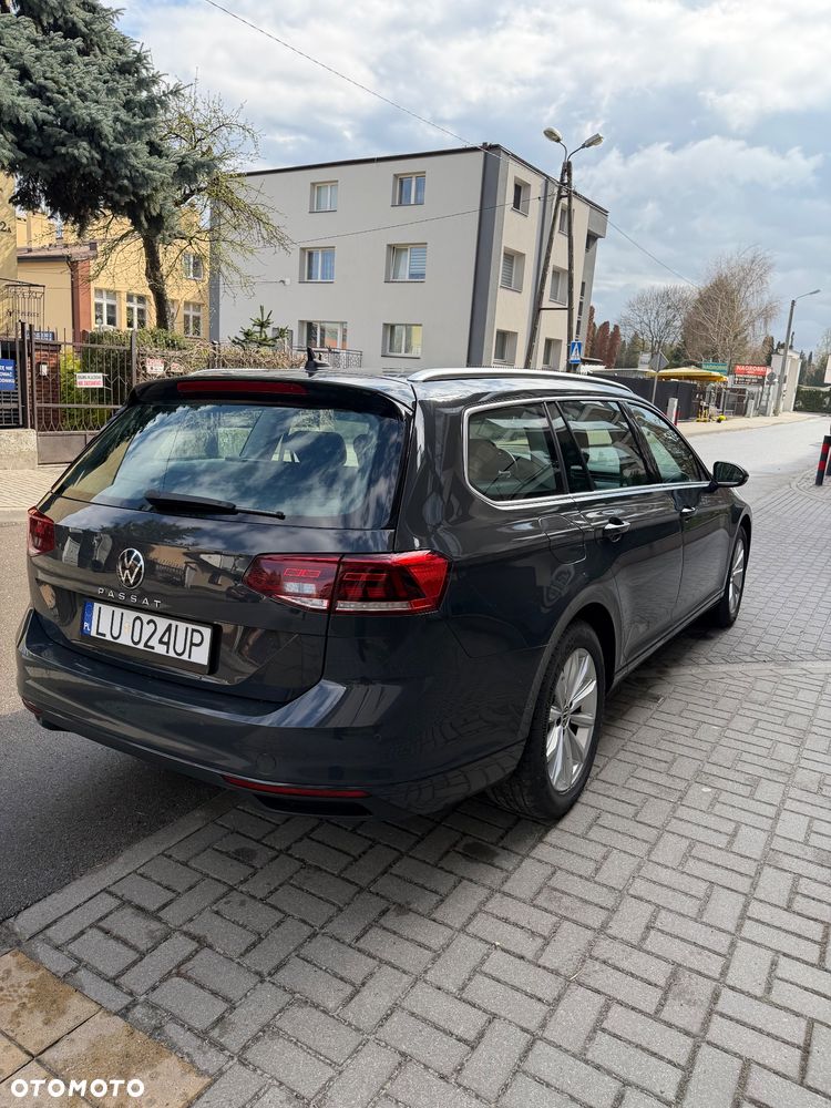 Volkswagen Passat 2.0 TDI Business DSG - 7