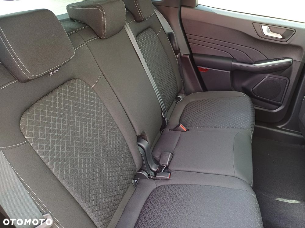 Ford Kuga 2.5 FHEV AWD Titanium eCVT - 26