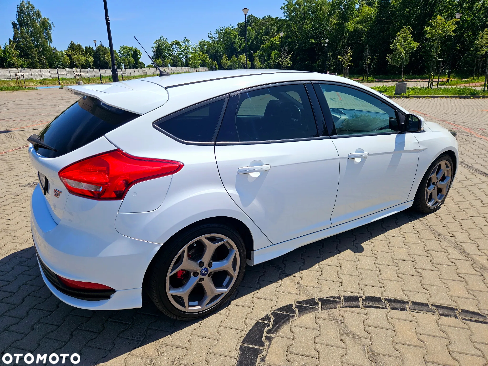 Ford Focus 2.0 TDCi ST mit Leder-Sport-Paket - 4