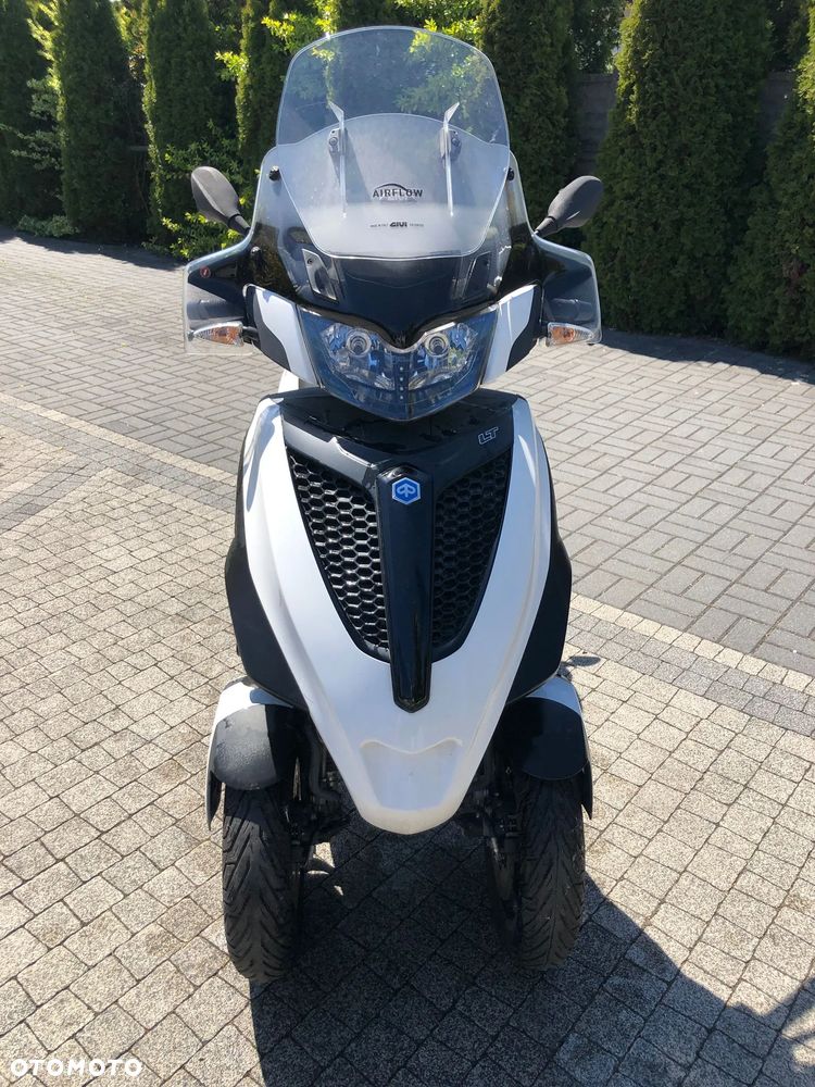 Piaggio MP-3 - 6