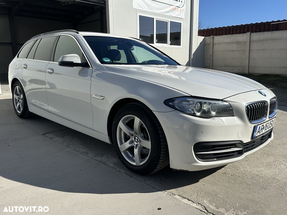 BMW Seria 5 520d xDrive AT - 12