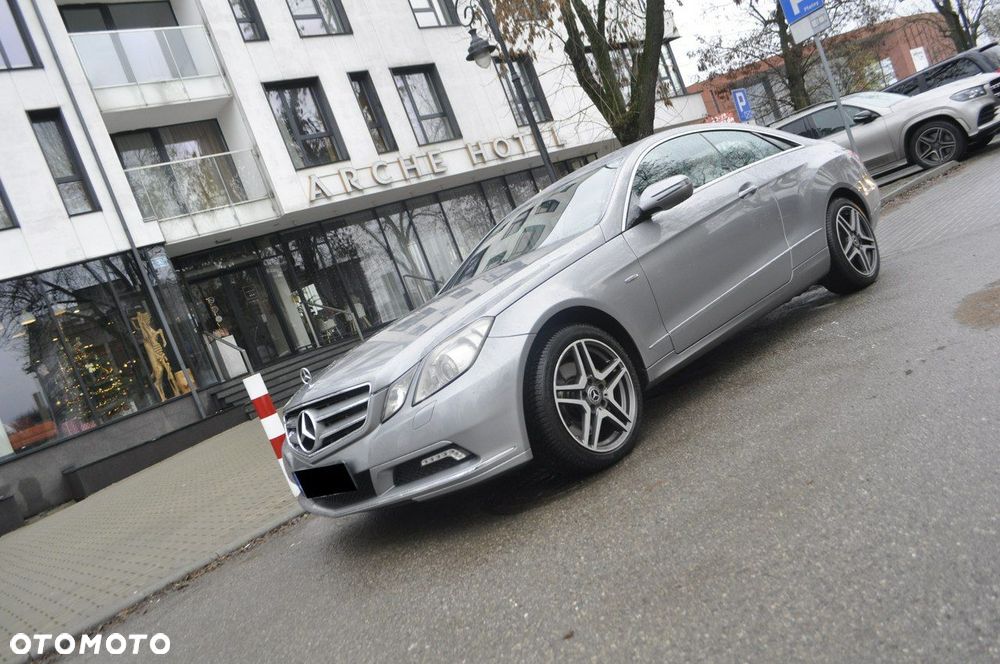 Mercedes-Benz Klasa E 350 CDI BlueEff - 2