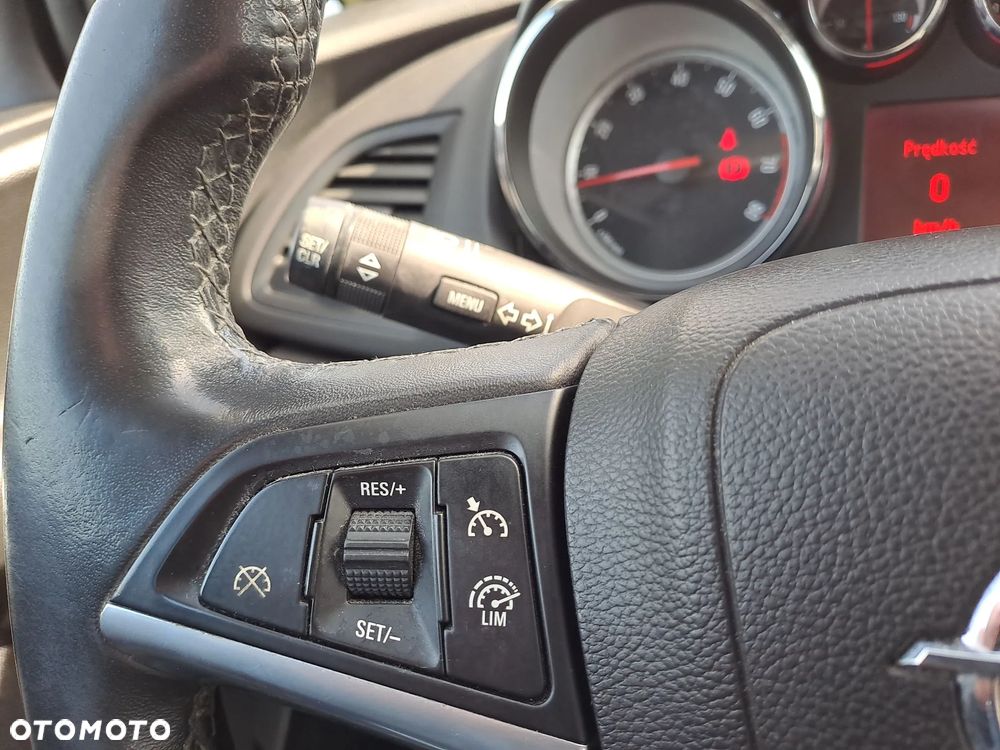 Opel Astra - 16