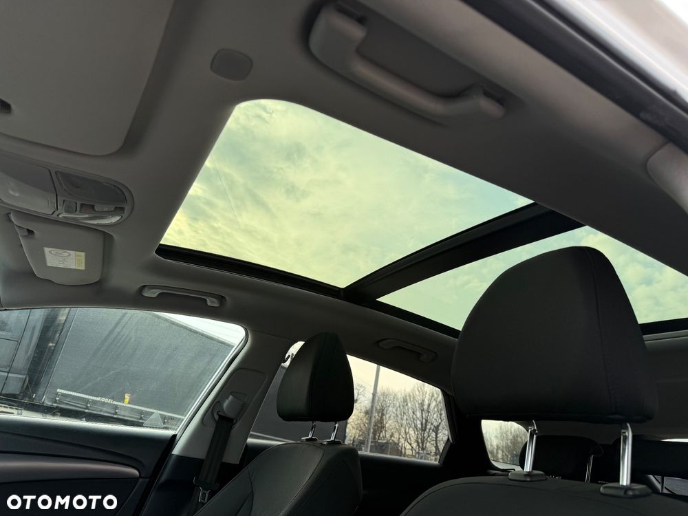 Hyundai i40 Kombi 1.7 CRDi Premium - 24