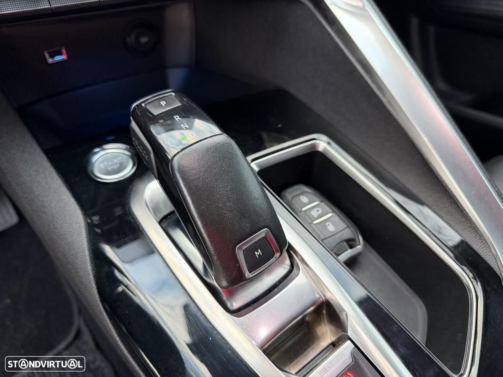 Peugeot 3008 1.6 BlueHDi Allure Grip Control EAT6 - 18