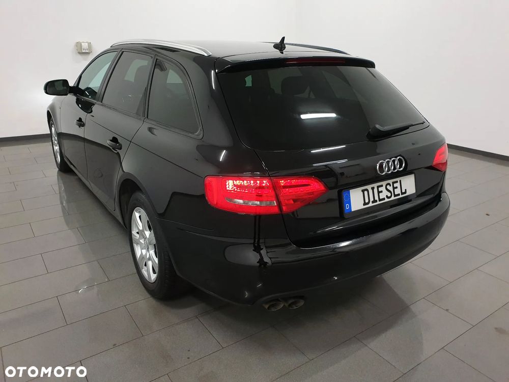 Audi A4 Avant - 4
