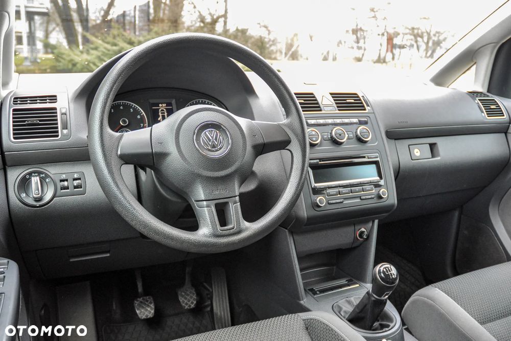 Volkswagen Touran - 9