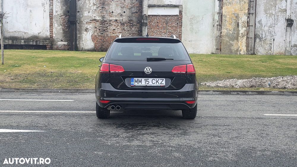 Volkswagen Golf 2.0 TDI Highline - 32