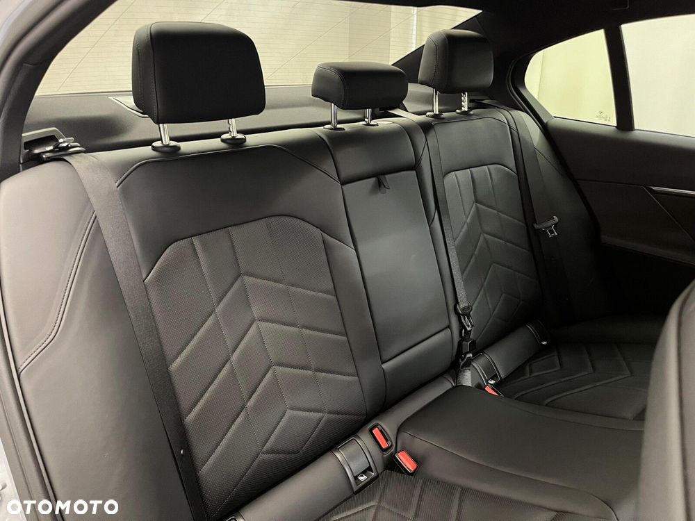 BMW Seria 5 520d xDrive mHEV M Sport - 39