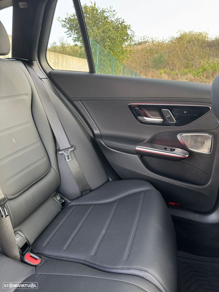 Mercedes-Benz C 300 e AMG Line - 25