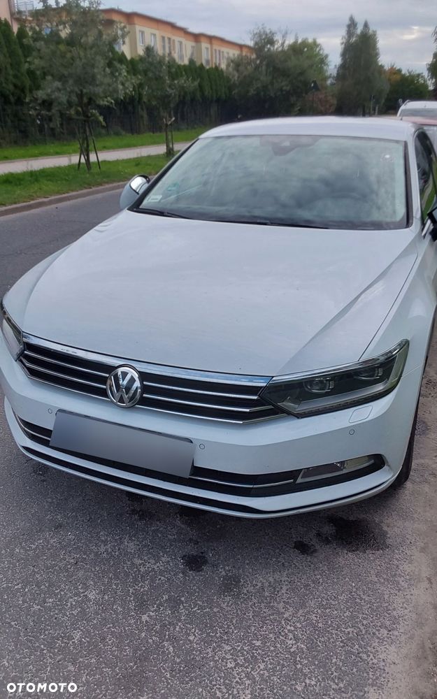Volkswagen Passat 2017 photo 2