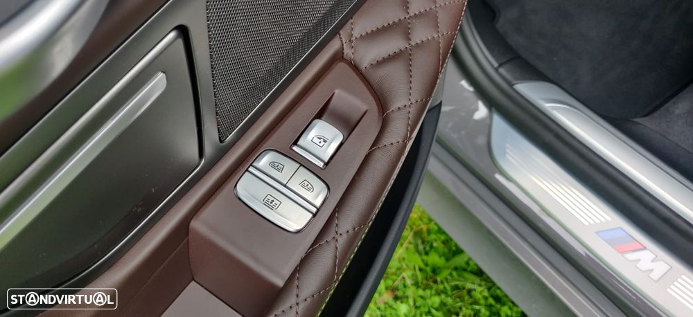 BMW 745 e iPerformance Pack M Auto - 23