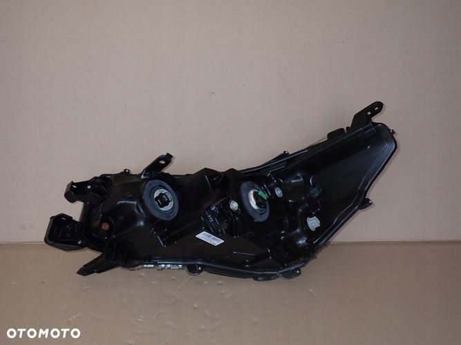 TOYOTA HILUX VIII LIFT 20- reflektor prawy lampa prawa 1EJ-923364-040 - 6