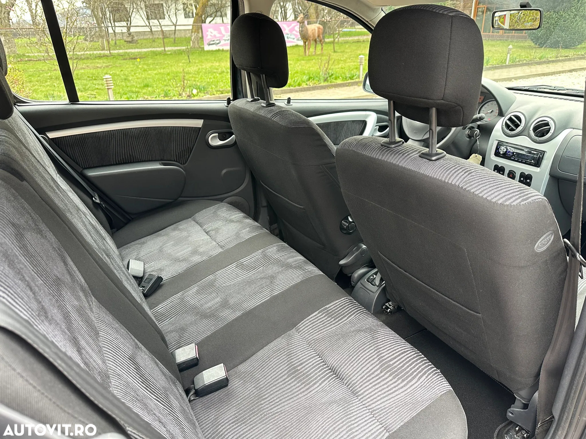 Dacia Sandero 1.5 DCI Laureate - 26