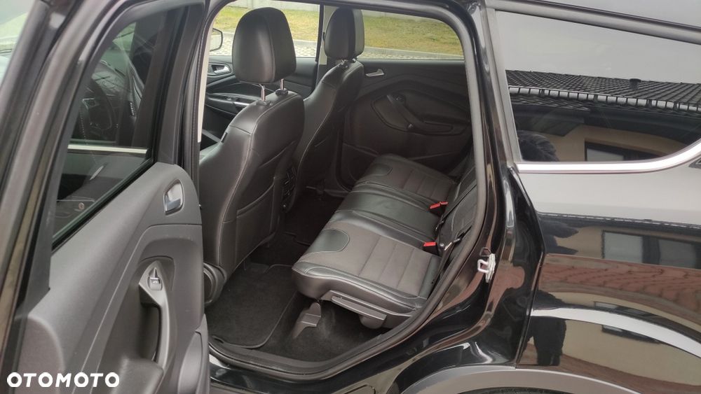 Ford Kuga 2.0 TDCi 2x4 Titanium - 23