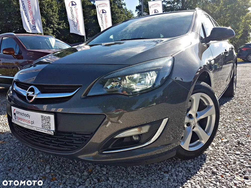 Opel Astra 2.0 CDTI Exklusiv - 2
