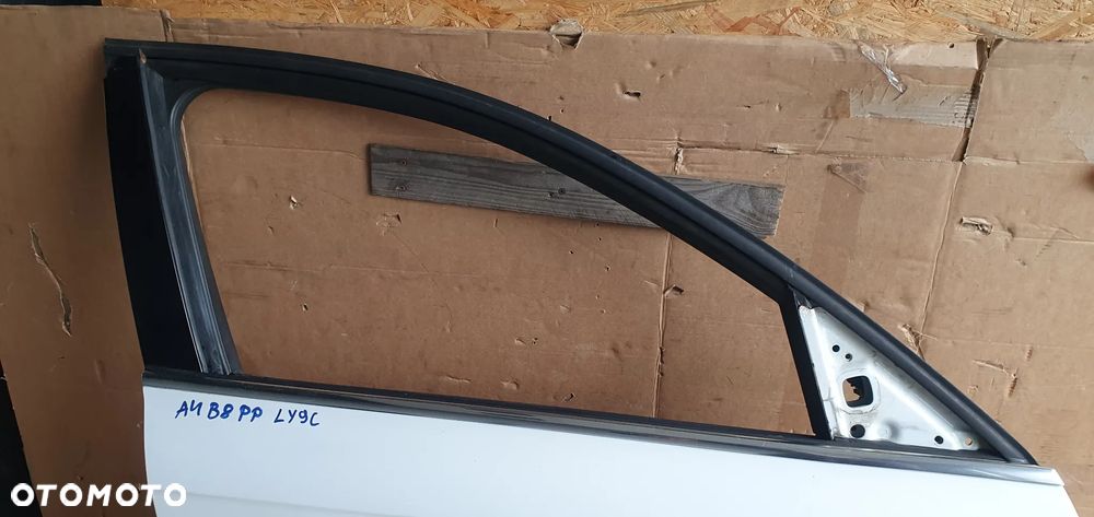 Drzwi prawy przód przednie prawe Audi A4 B8 LY9C - 4