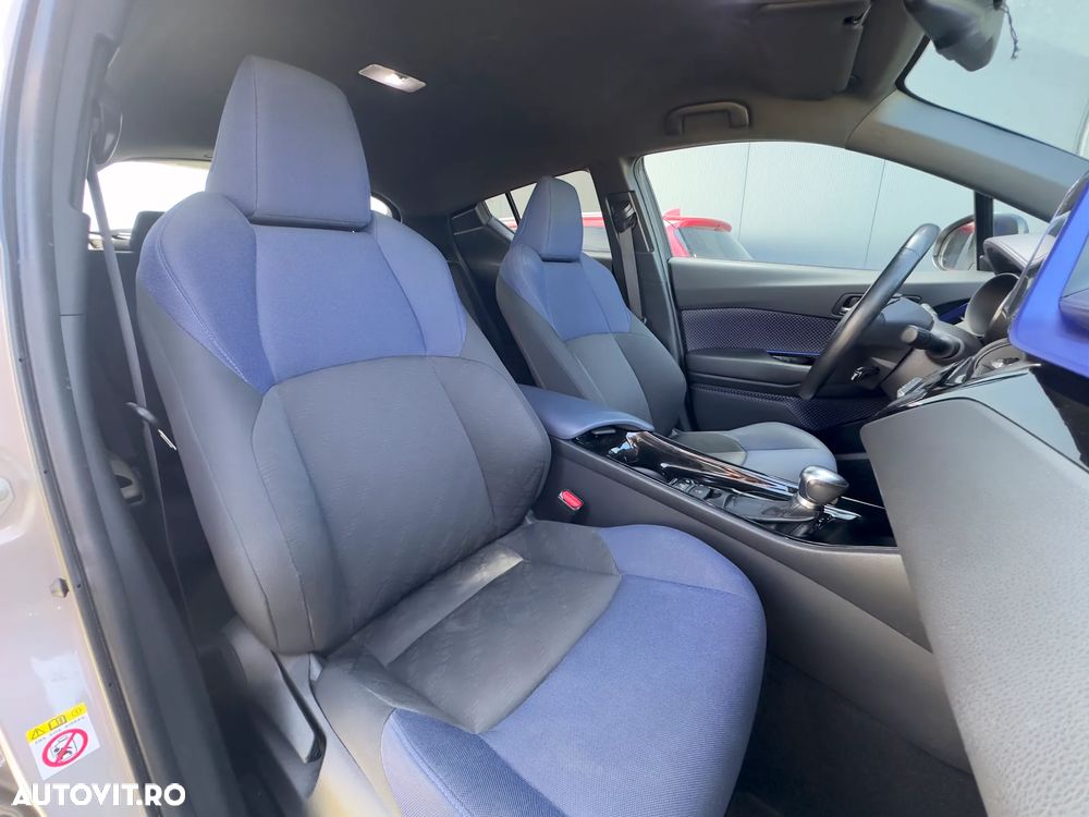 Toyota C-HR 1.8 HSD 122 CP 4x2 CVT Style - 23