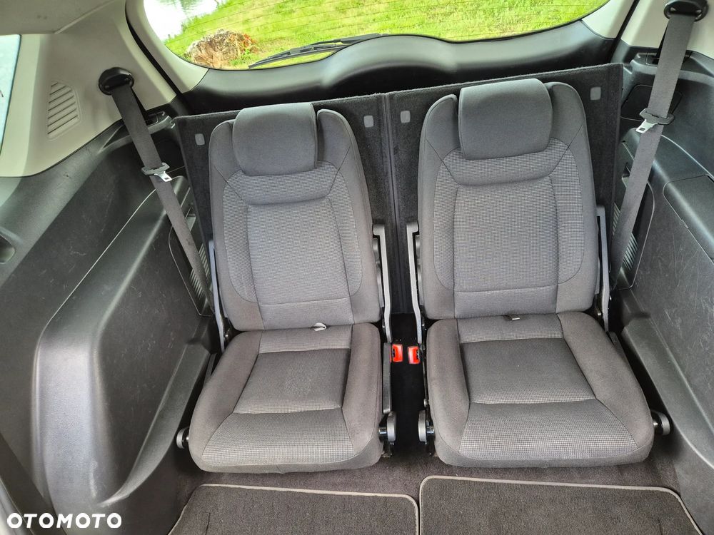 Ford S-Max 2.5 Titanium - 25