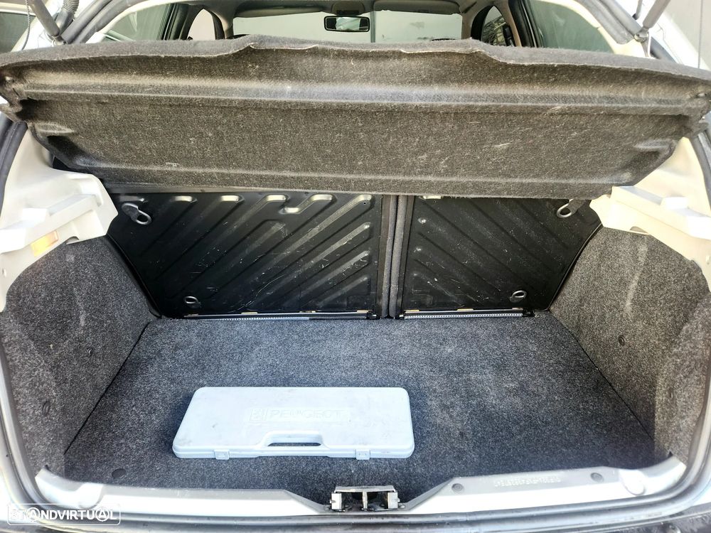 Peugeot 206 1.1 XR Présence - 13