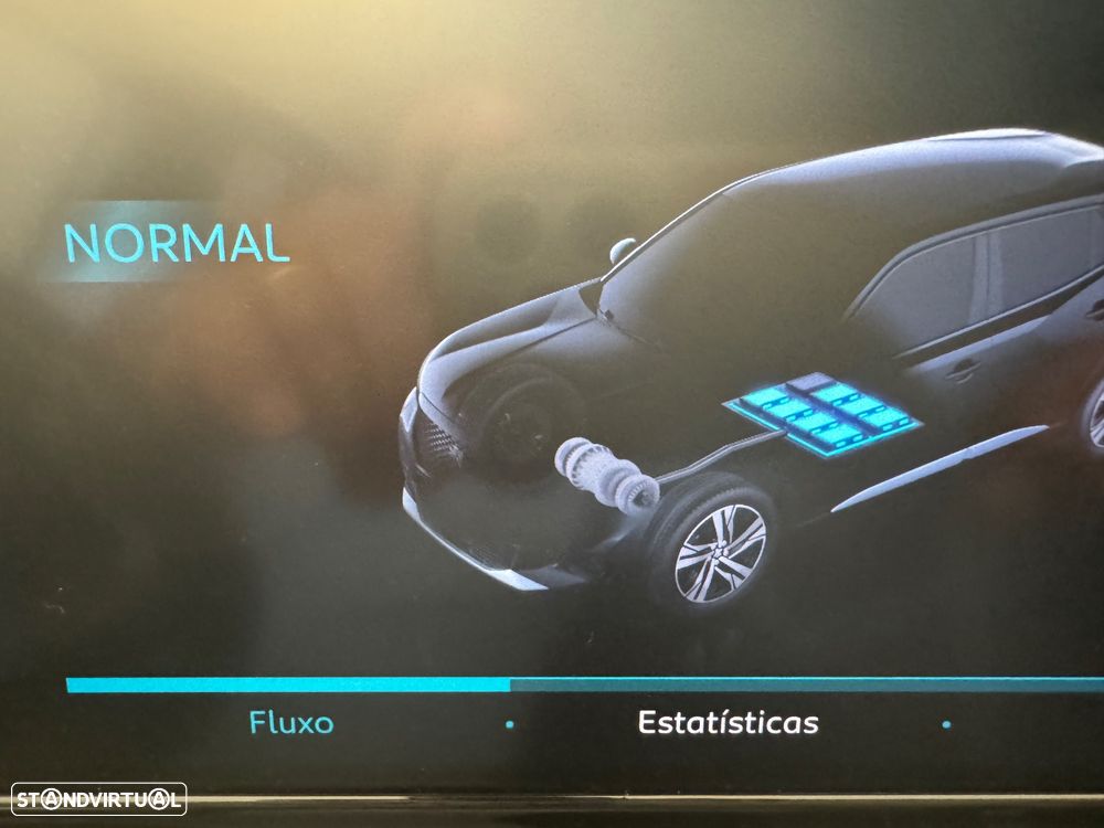 Peugeot e-2008 50 kWh Allure Pack - 26