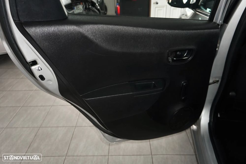 Toyota Yaris 1.0 VVT-i Comfort+P.Style - 20