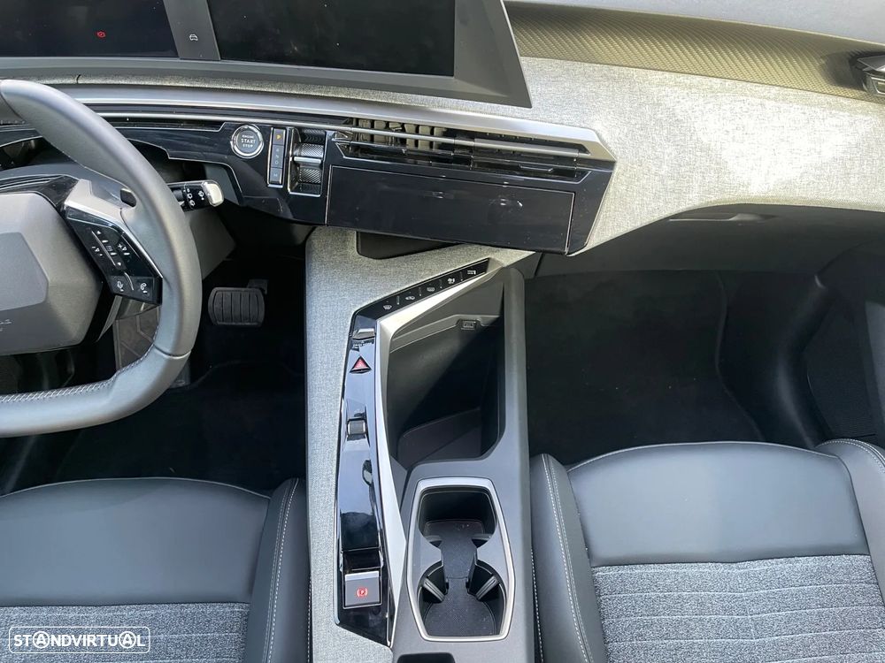 Peugeot 5008 1.2 Hybrid Allure e-DCS6 - 14