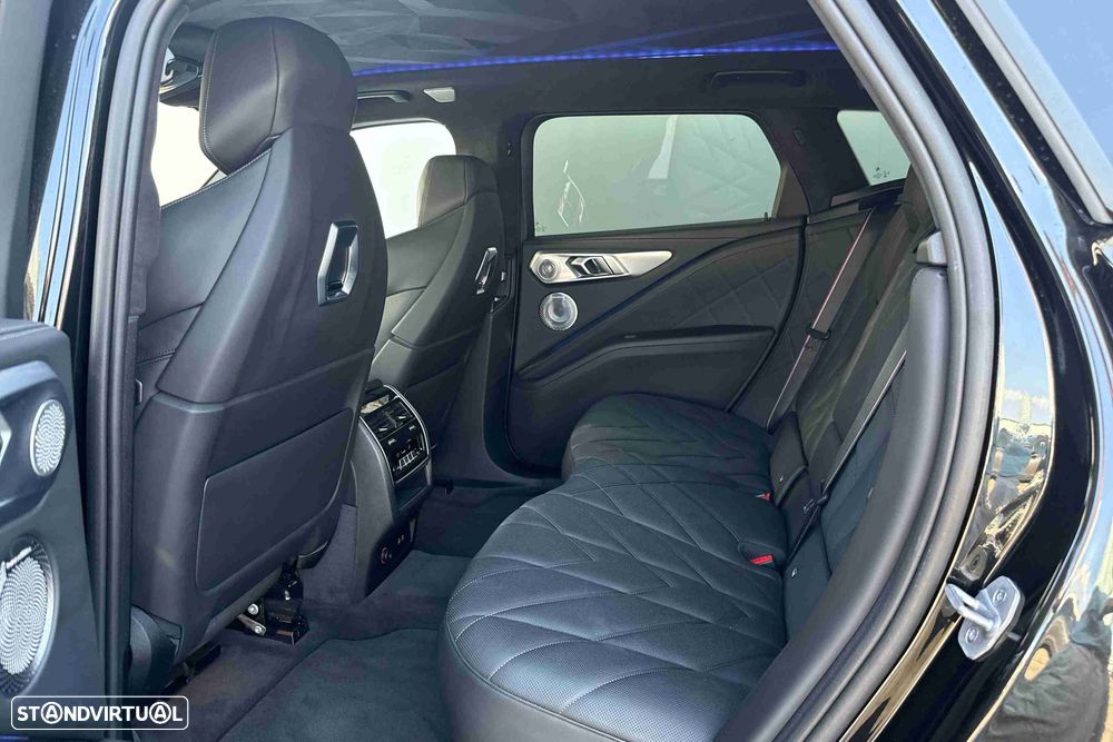 BMW XM Standard - 11