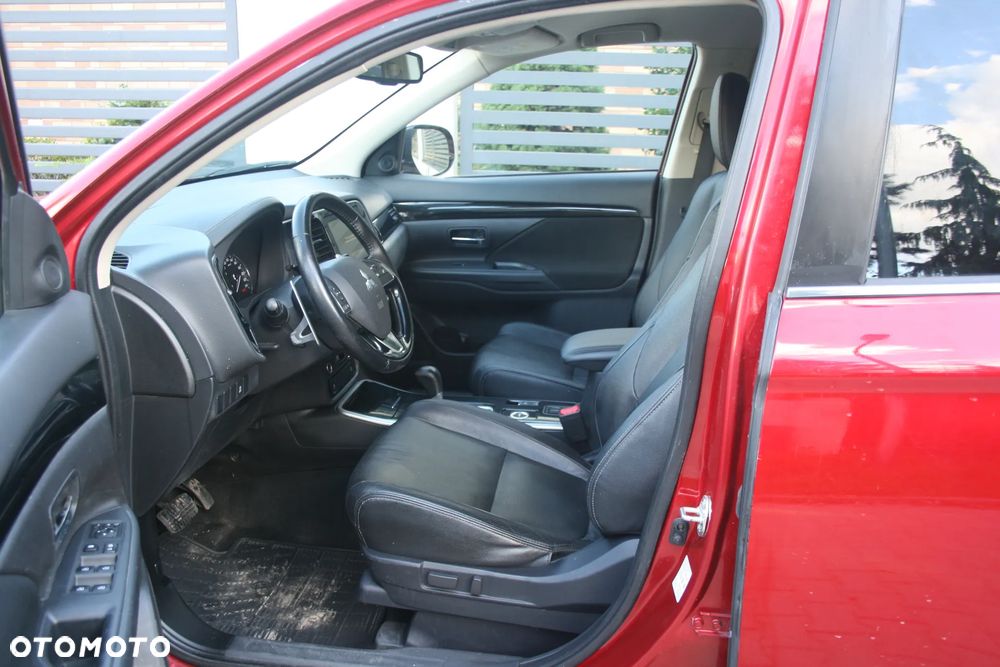 Mitsubishi Outlander 2.0 Intense 4WD CVT - 9