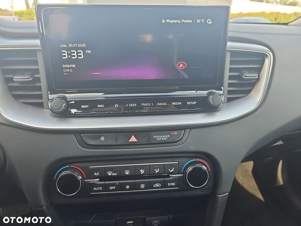 Kia Ceed 1.5 T-GDI M DCT - 10
