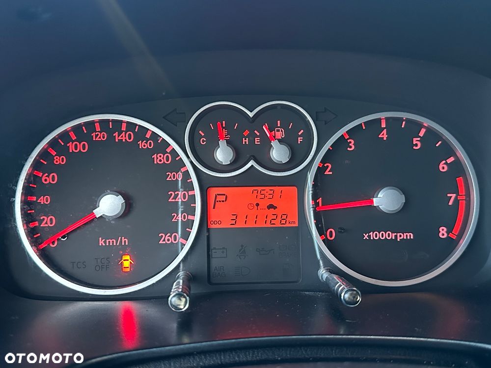 Hyundai Coupe - 7