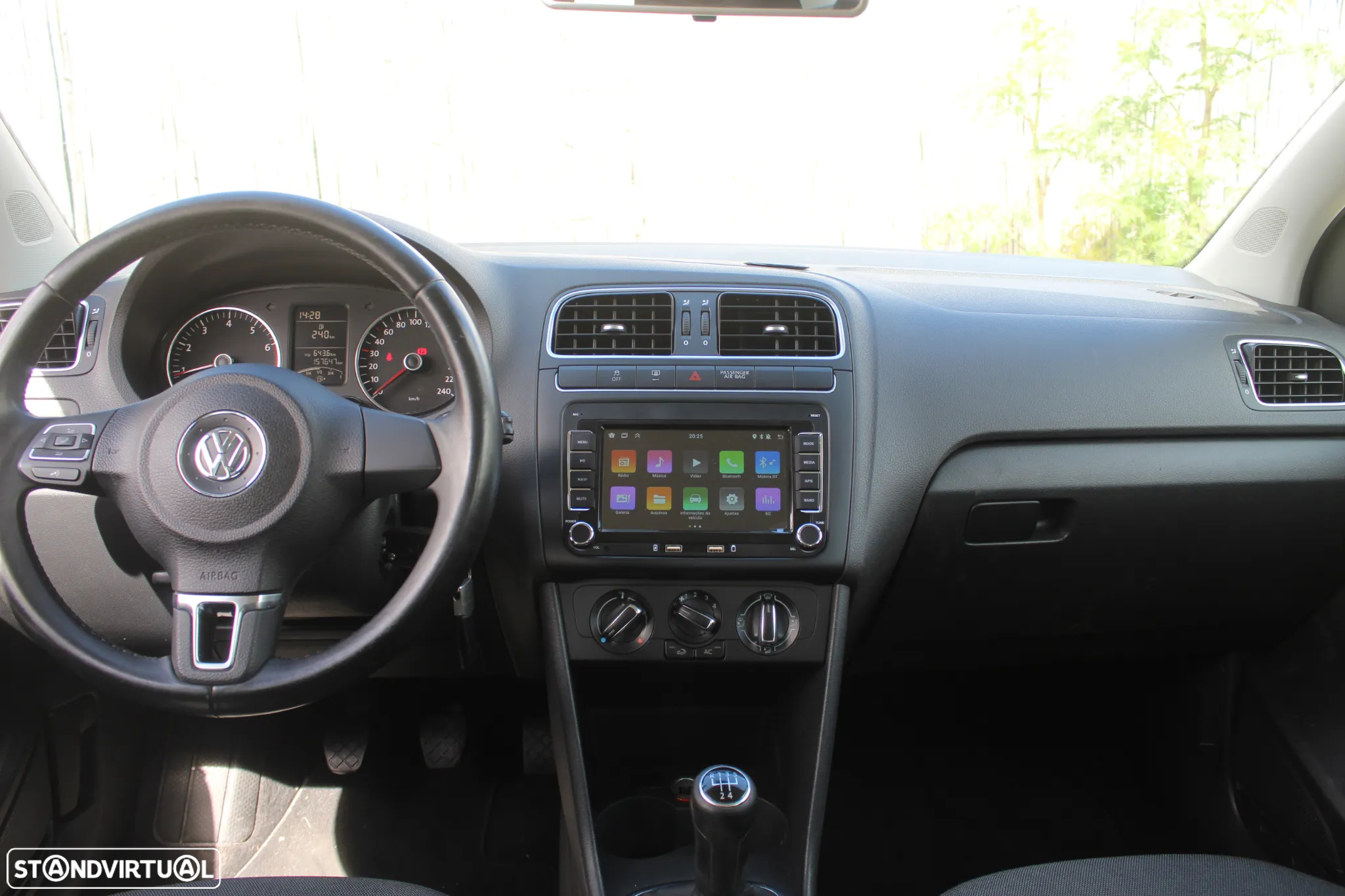 VW Polo 1.6 TDI Confortline BlueMotion - 4