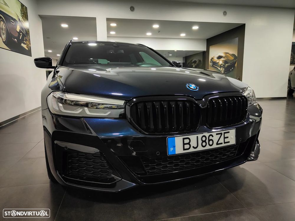 BMW 530 e Pack Desportivo M - 16