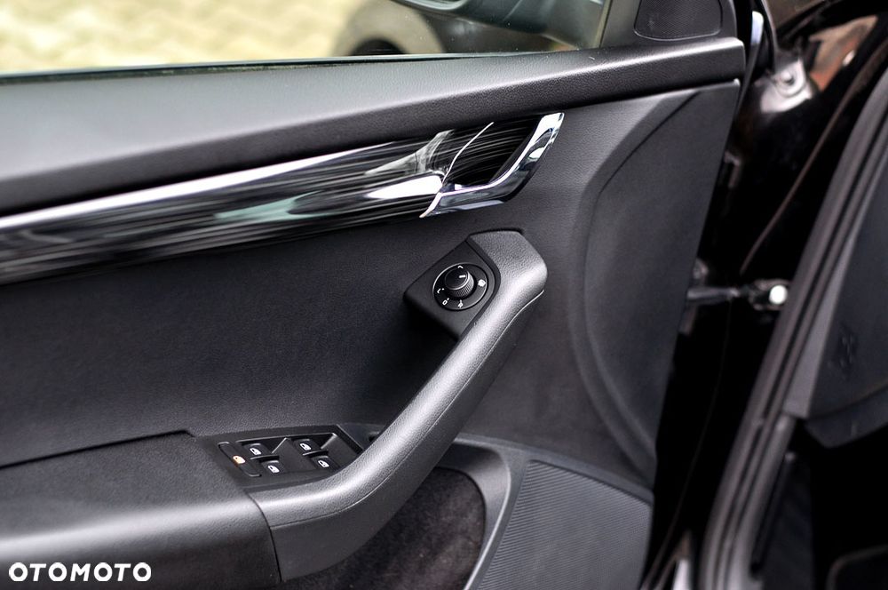 Skoda Octavia 1.6 TDI Premium Edition - 20