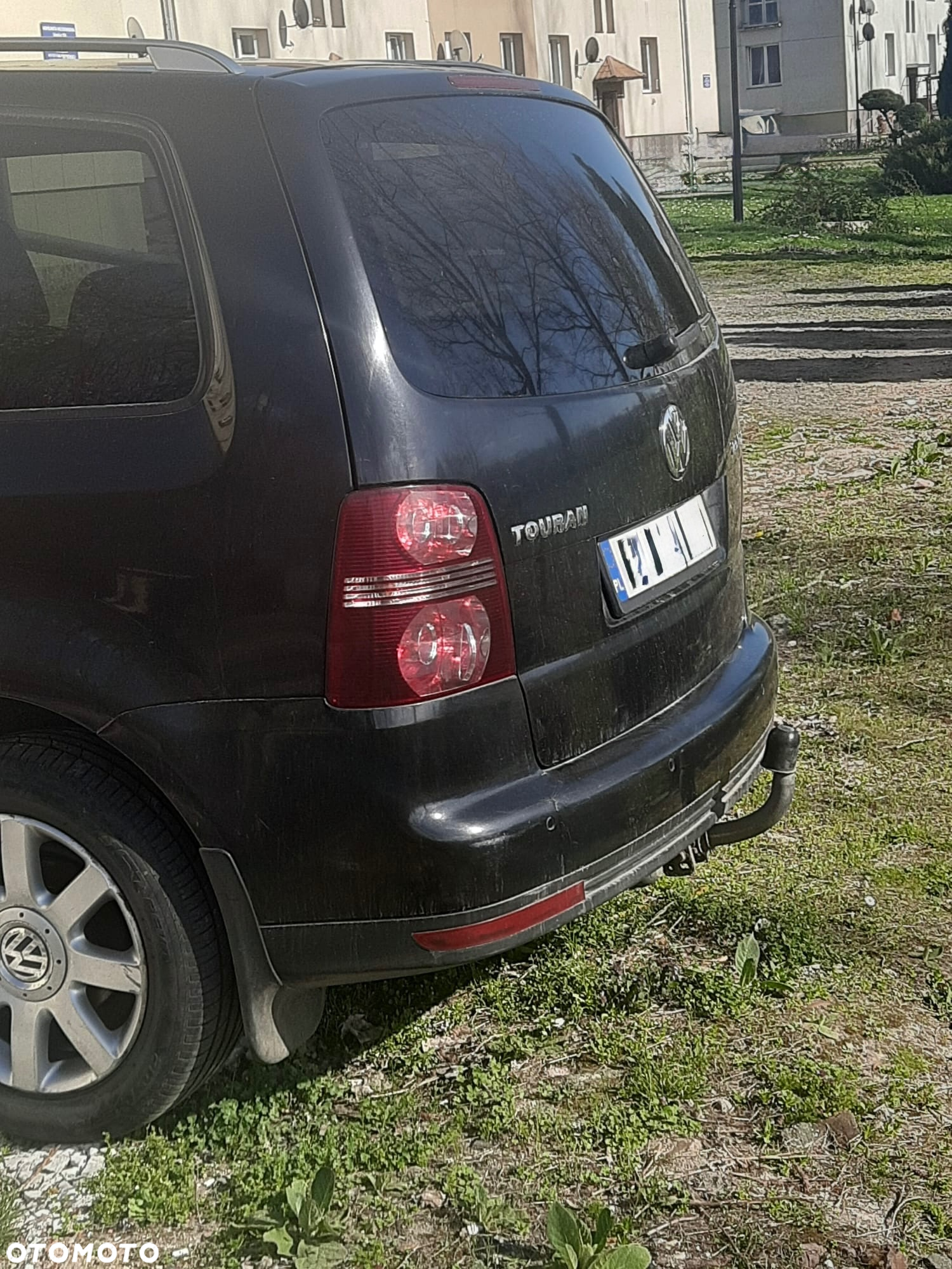 Volkswagen Touran - 4
