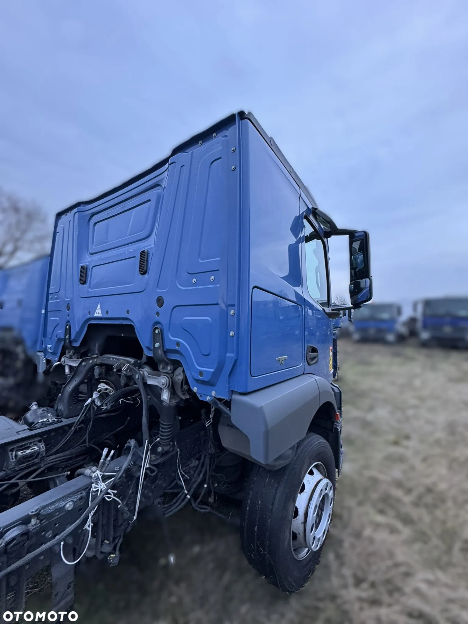 Kabina Actros Niska Lora - 5