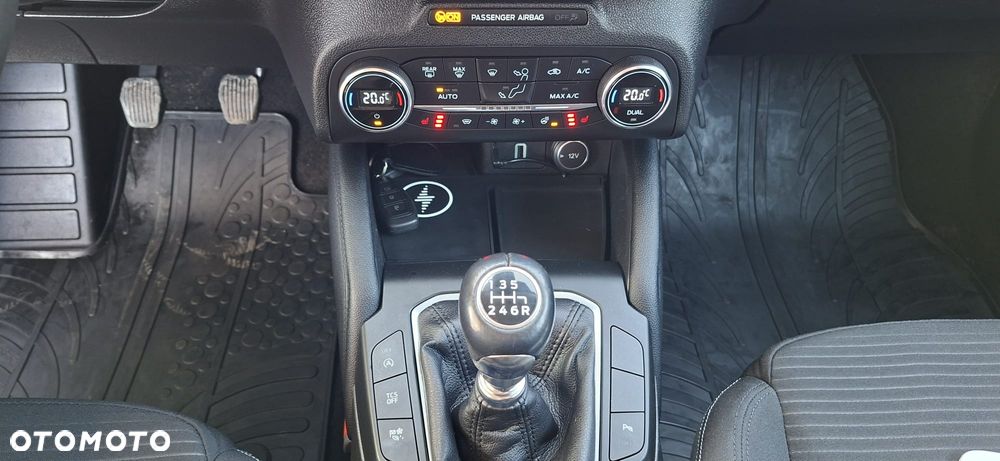 Ford Focus 1.0 EcoBoost Active - 15