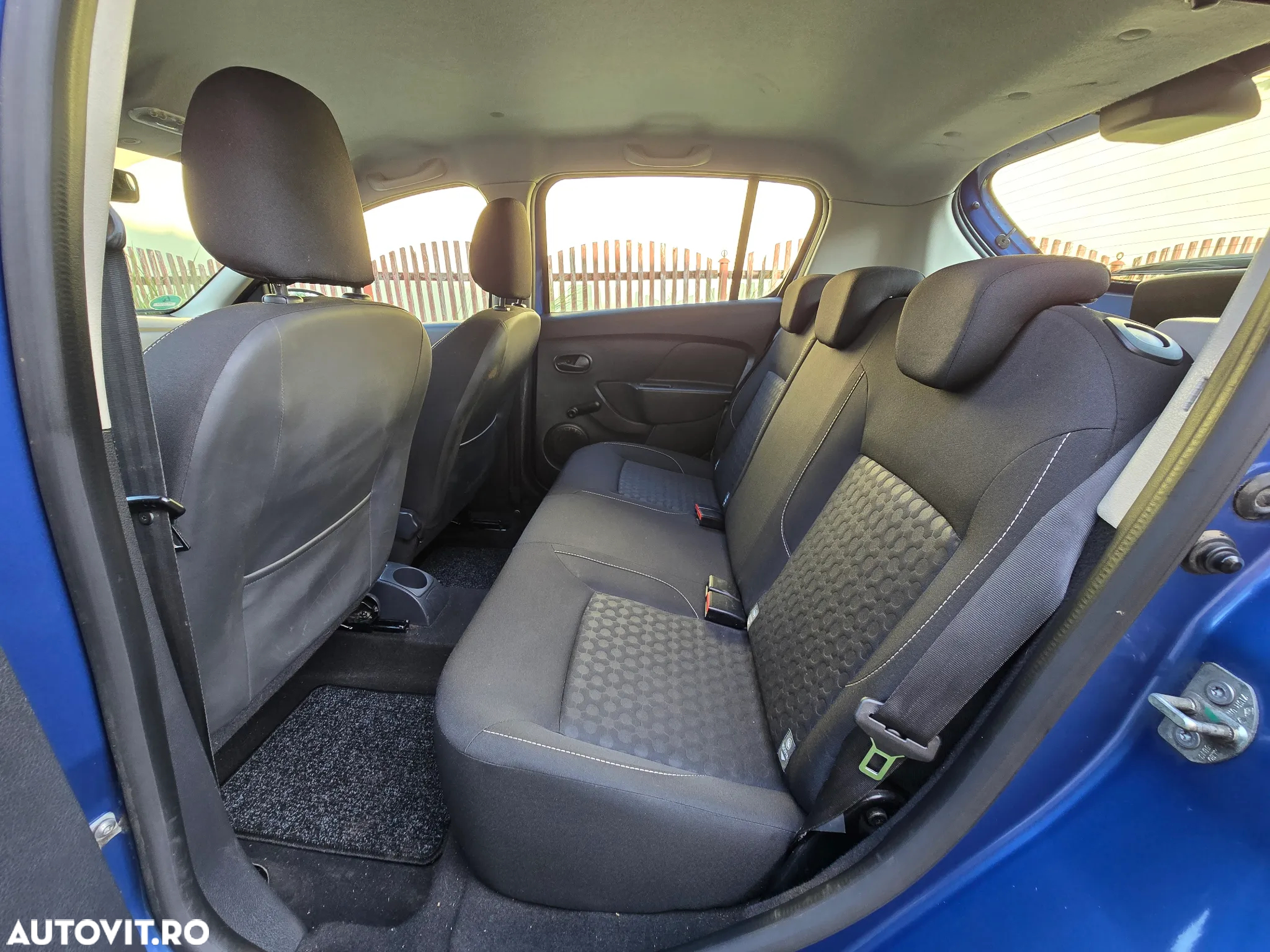 Dacia Sandero 1.2 - 7