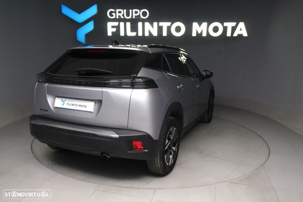 Peugeot 2008 1.2 PureTech Allure - 3
