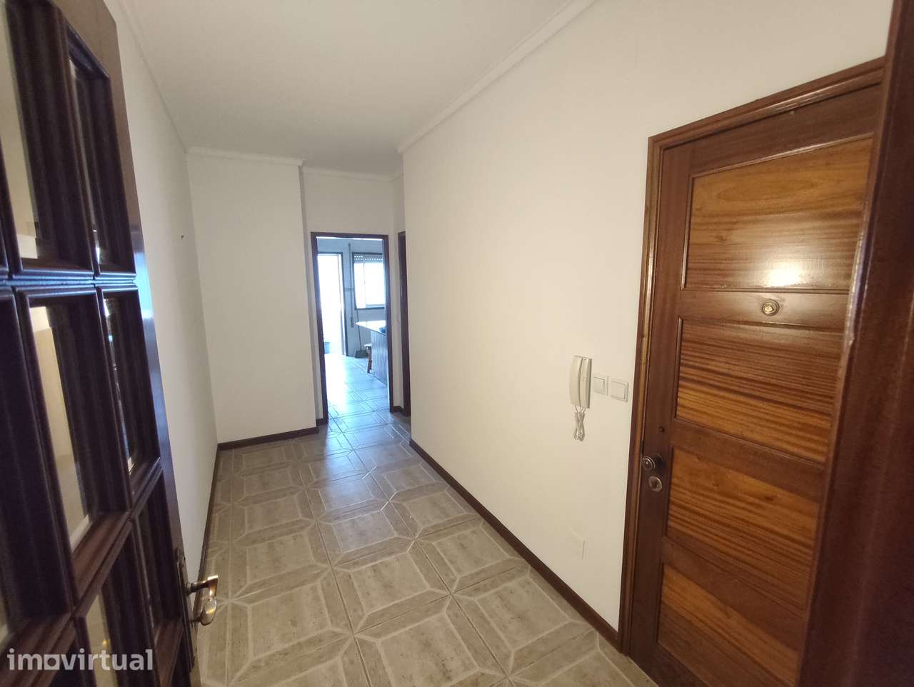 T3 Renovado | Open Space | 2 Varandas | Garagem Fechada - Grande imagem: 5/43