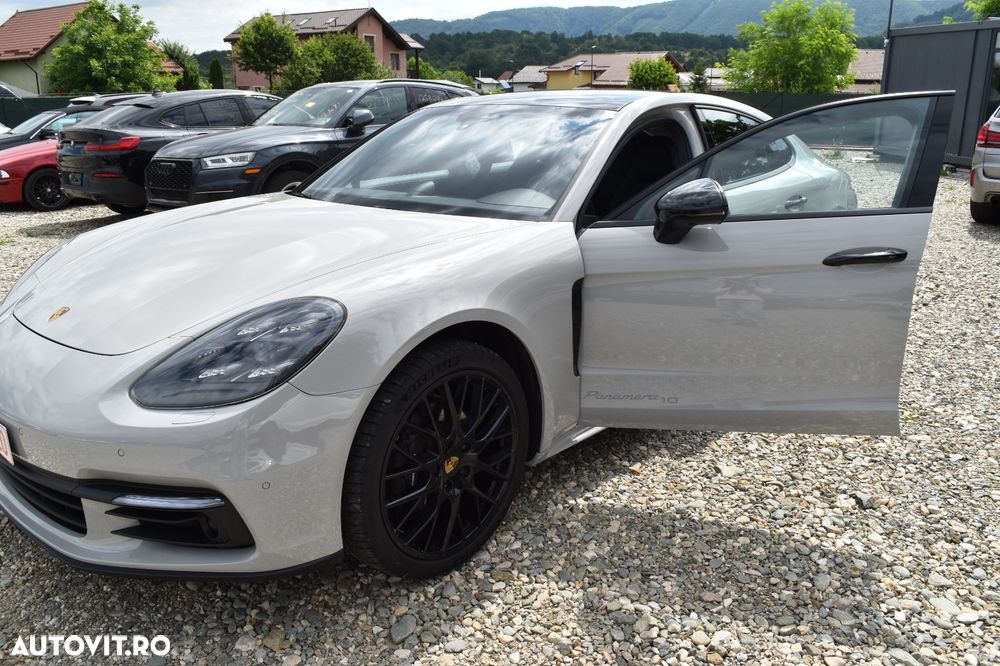 Porsche Panamera - 13