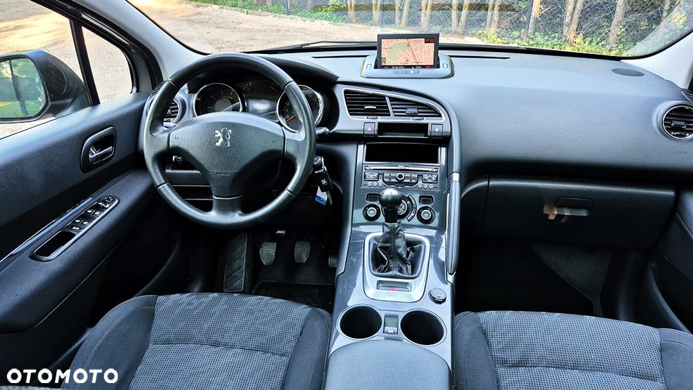 Peugeot 3008 120 VTi Premium - 36