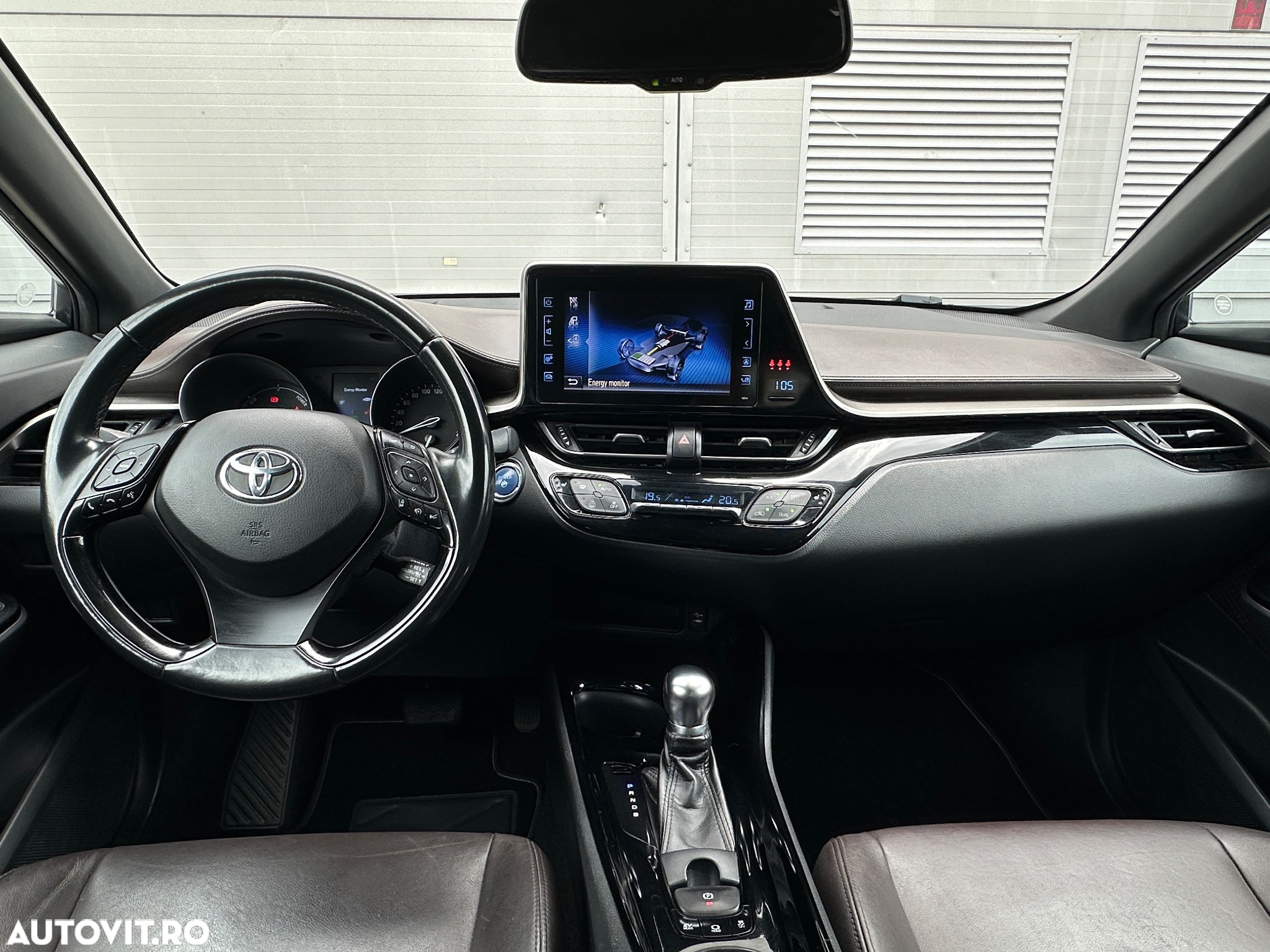 Toyota C-HR 1.8 HSD 4x2 CVT C-lassy LED - 12