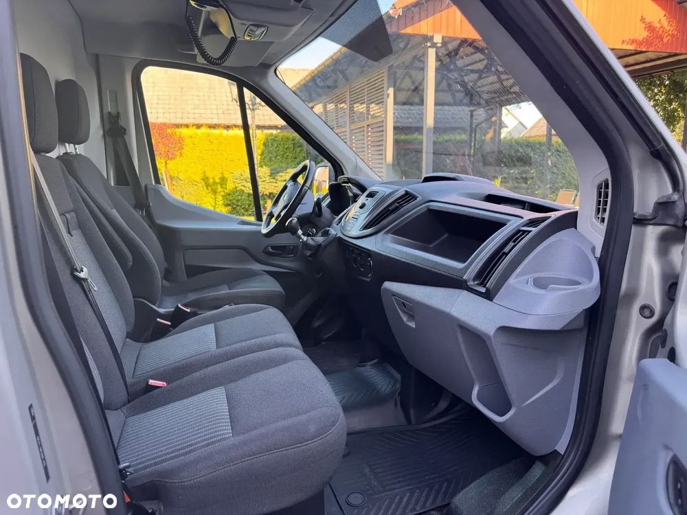 Ford Transit - 11