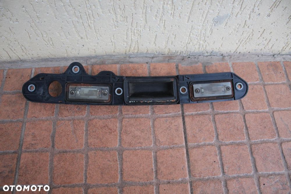 LISTWA BLENDA KLAMKA MIKROSTYK KLAPY TYŁ VW PASSAT B6 KOMBI - 1