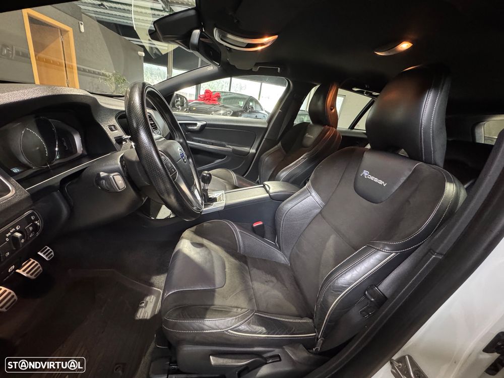 Volvo V60 1.6 D2 Drive R-Design Start/Stop - 22