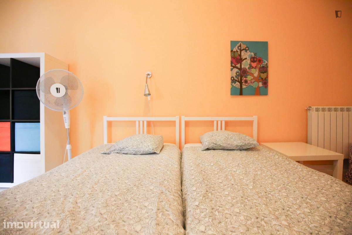 Quarto - localizado em Entrecampos Lisbon - Grande imagem: 4/43