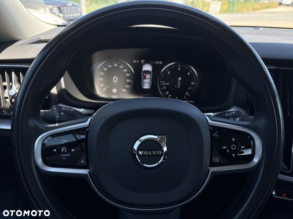 Volvo V60 D3 Momentum Pro - 16