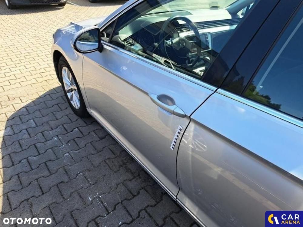 Volkswagen Passat - 23